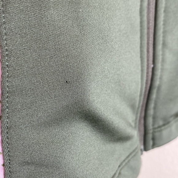 ASICS exercise zip up jacket Sz medium green flowers - Picture 4 of 7